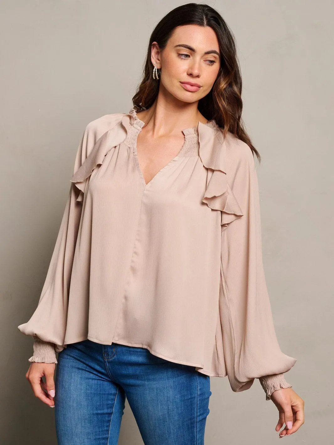 WOMEN'S LONG SLEEVE V-NECK RUFFLE BLOUSE TOP