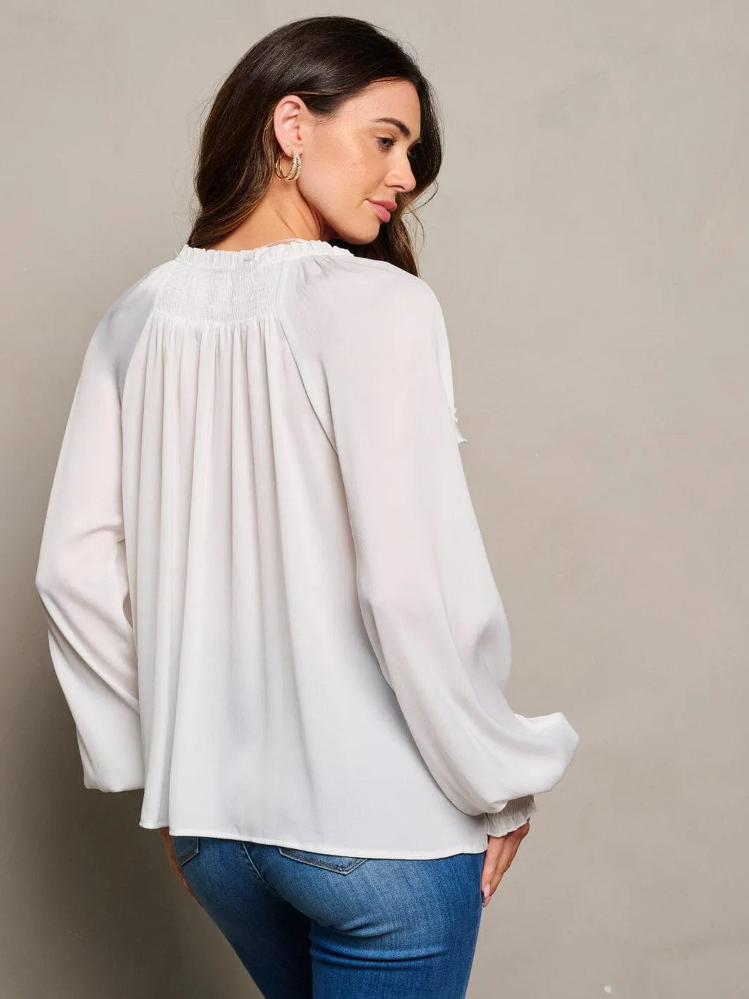 WOMEN'S LONG SLEEVE V-NECK RUFFLE BLOUSE TOP