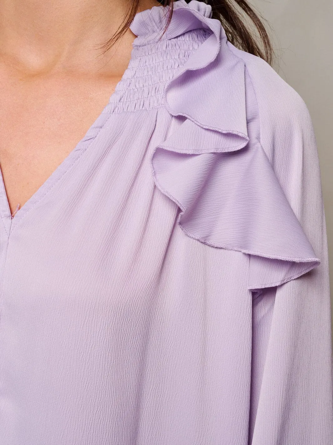 WOMEN'S LONG SLEEVE V-NECK RUFFLE BLOUSE TOP
