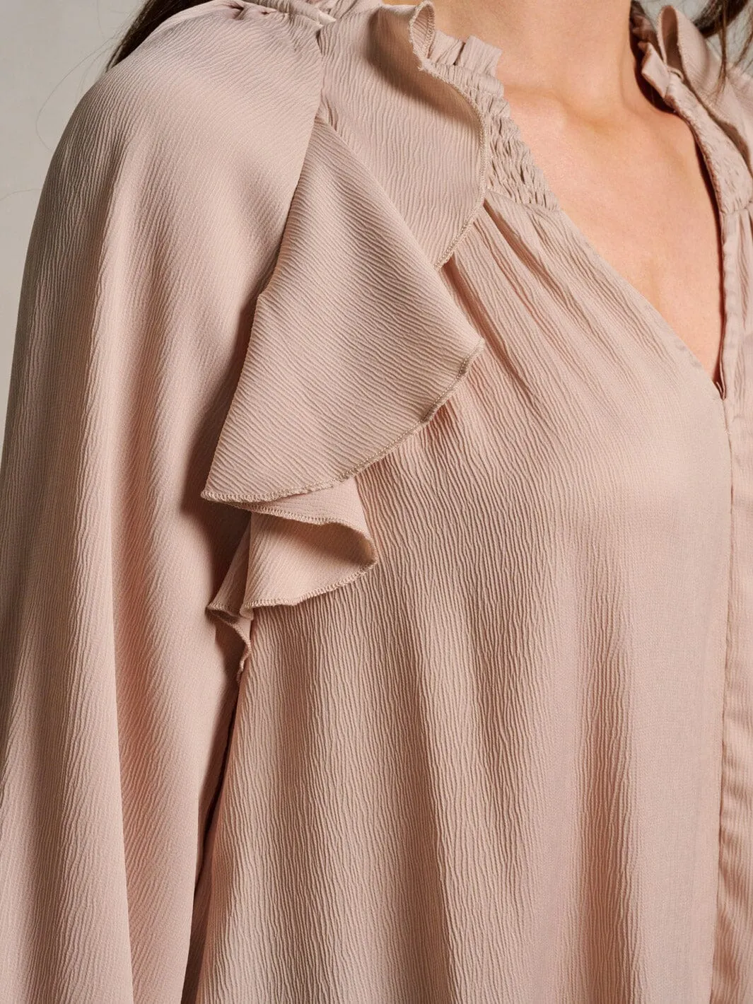 WOMEN'S LONG SLEEVE V-NECK RUFFLE BLOUSE TOP