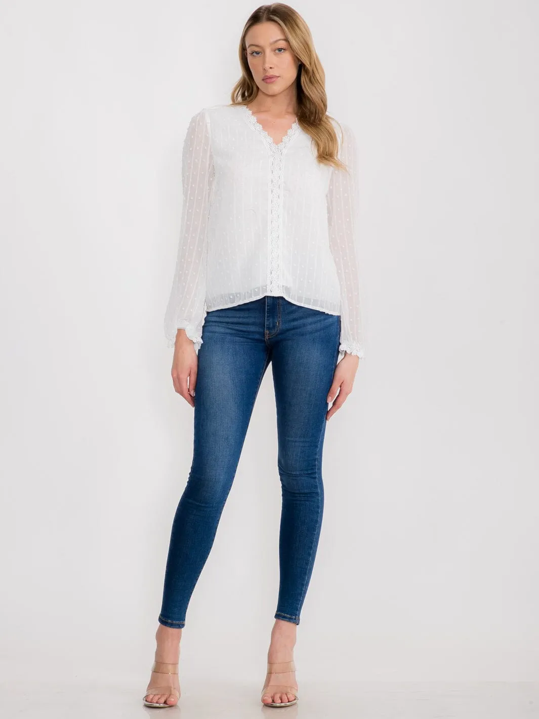 WOMEN'S LONG SLEEVE V-NECK SWISS DOT DETAILED BLOUSE