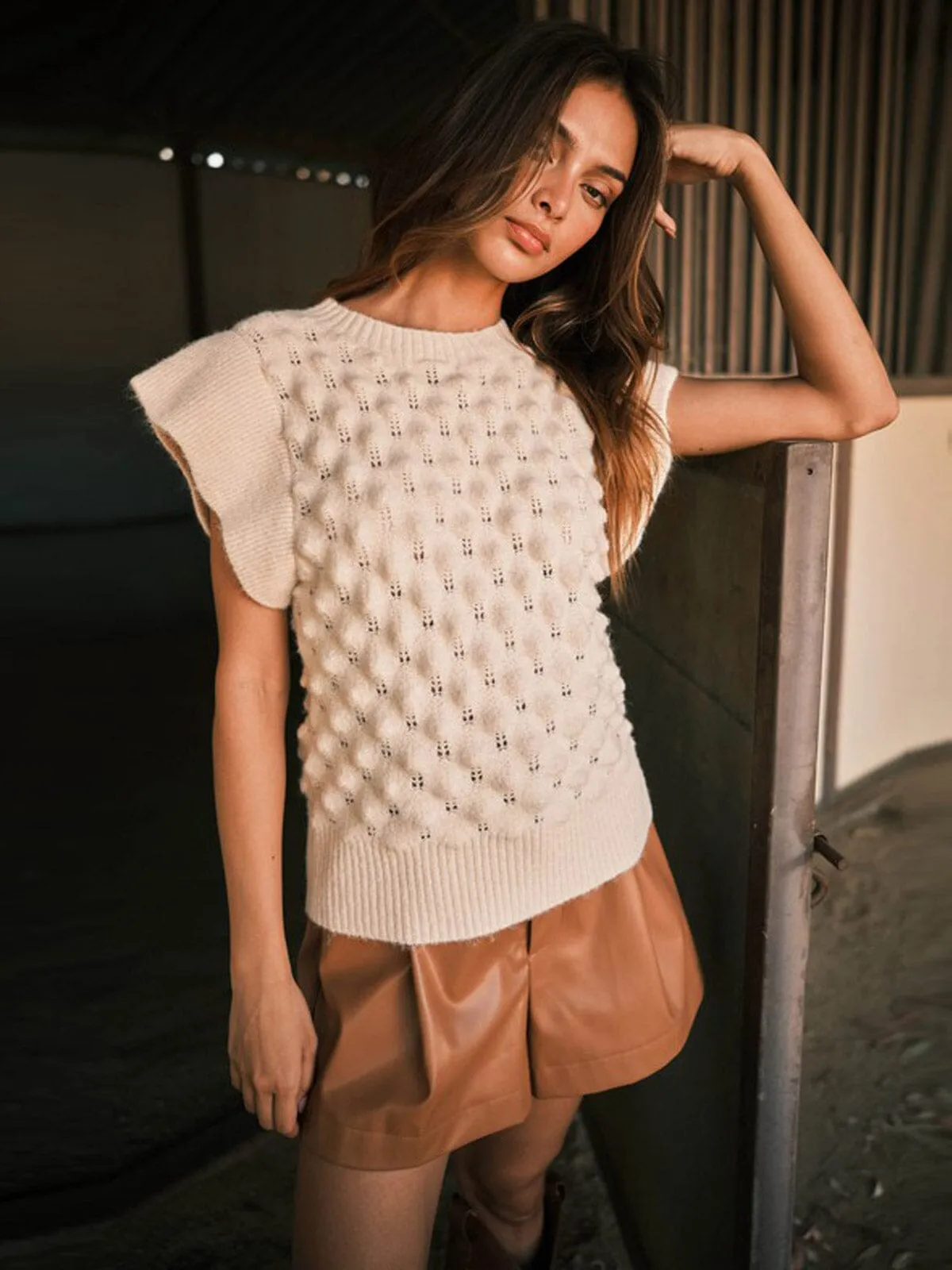 WOMEN'S SHORT SLEEVE WAFFLE DETAILED KNIT BLOUSE TOP