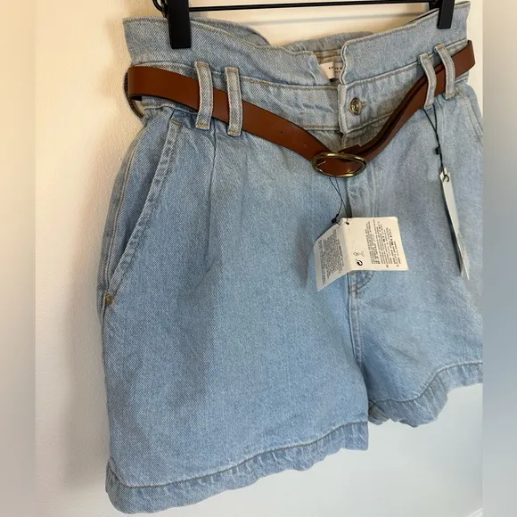 ZARA Light Wash Denim Highwaisted Belted Paperbag Mom Jean Shorts NWT | Size 10
