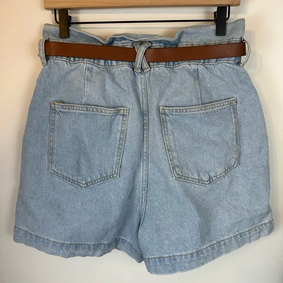 ZARA Light Wash Denim Highwaisted Belted Paperbag Mom Jean Shorts NWT | Size 10