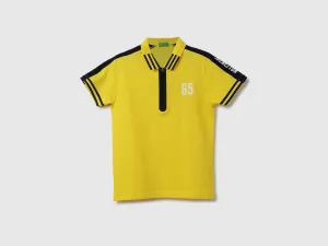 Zipper & Striped Detail Polo T-Shirt